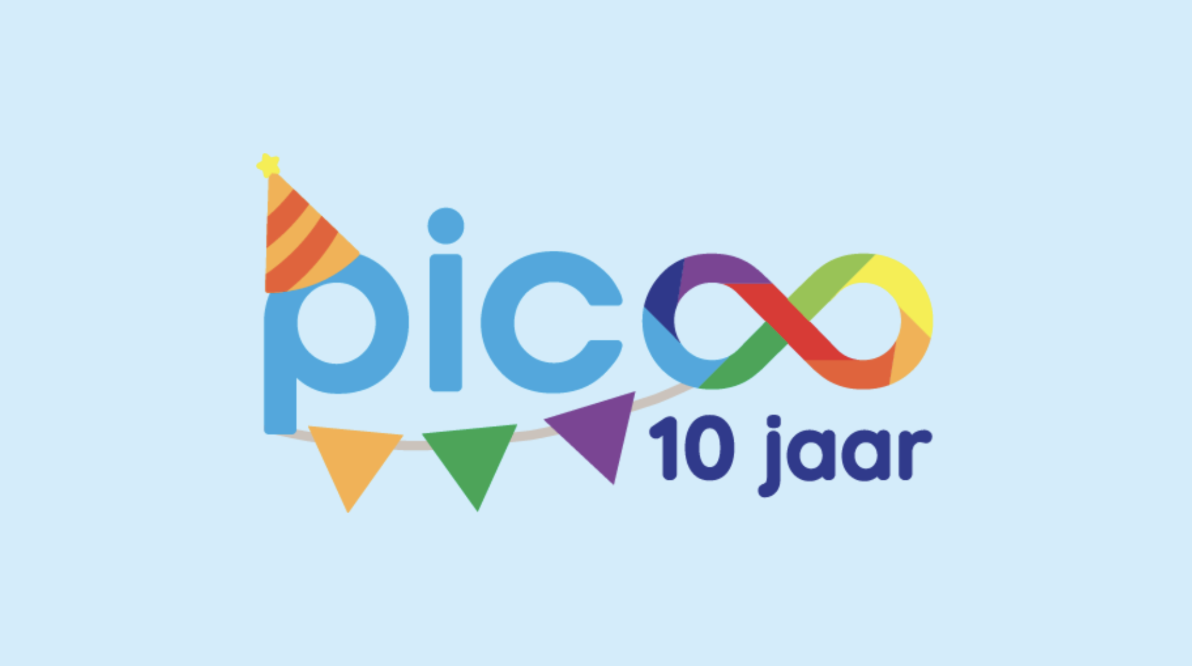 Kinderen die spelen met Picoo